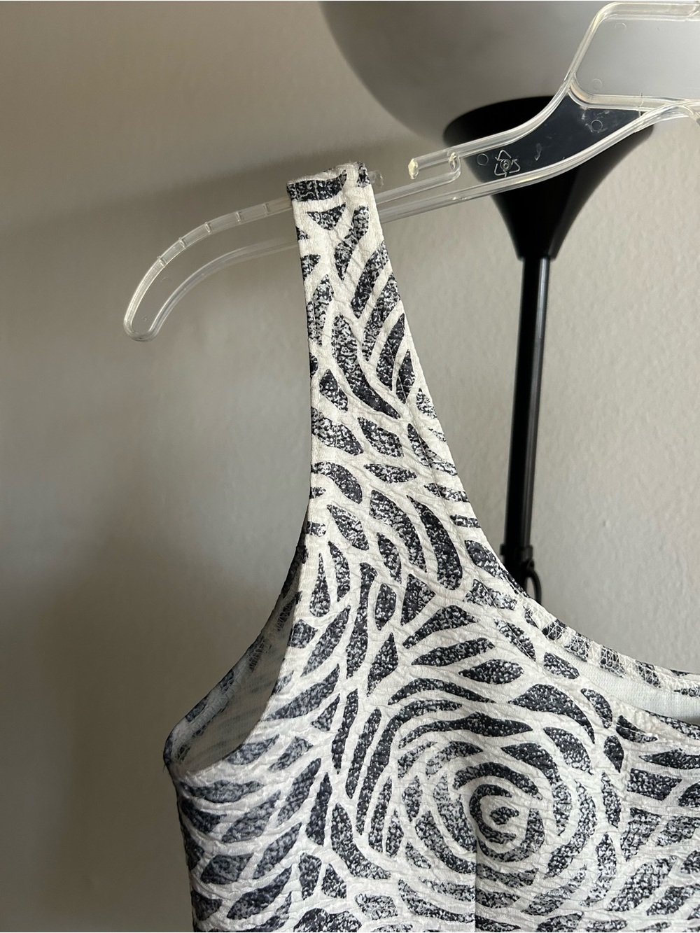 Joseph Ribkoff gray and White Spiral Pattern Tank Top - Picture 8 of 8